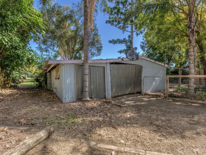 6-8 Hall Street, Peak Crossing QLD 4306