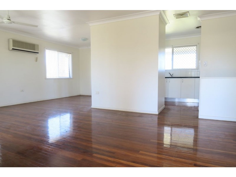 49 Cemetery Road, Raceview QLD 4305