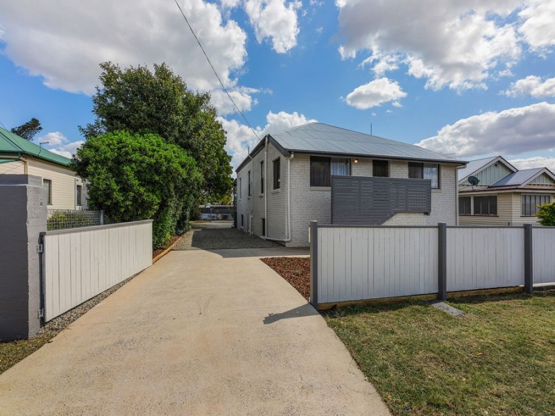 28 Dudleigh Street, Booval QLD 4304