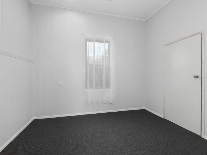 28 Dudleigh Street, Booval QLD 4304