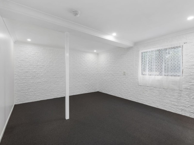 28 Dudleigh Street, Booval QLD 4304