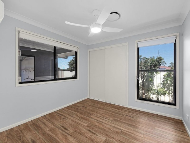 6 Chesterfield Place, Flinders View QLD 4305