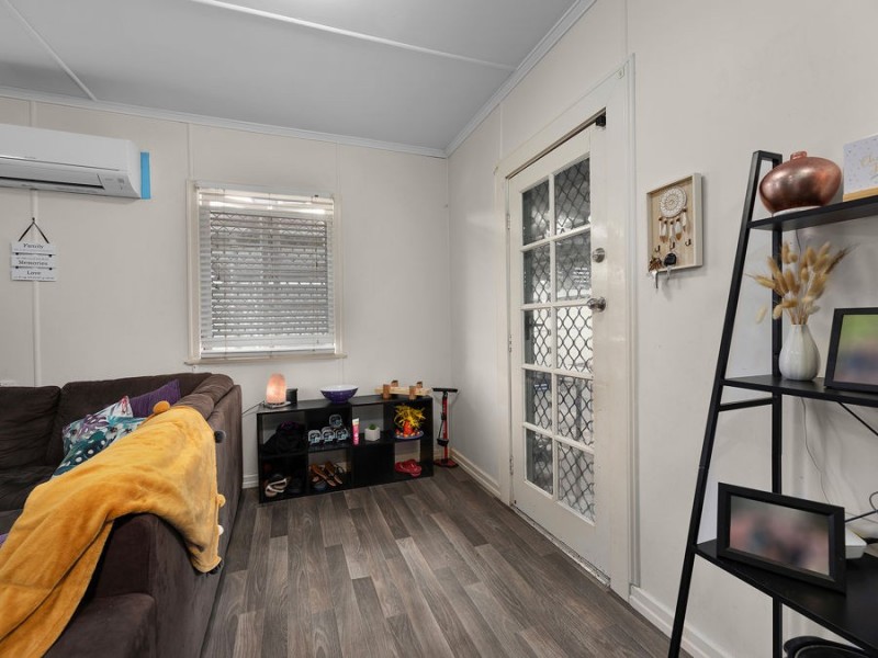 120 Whitehill Road, Eastern Heights QLD 4305