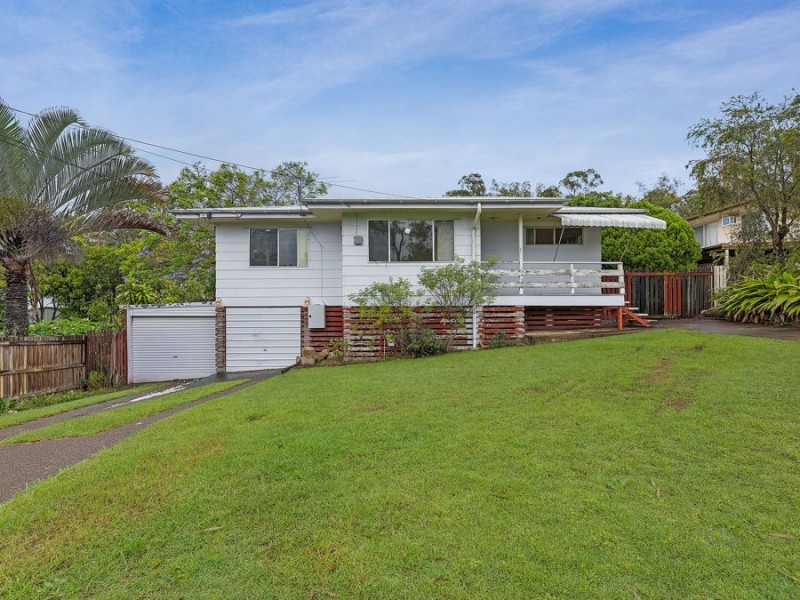 12 Twidale Drive, Riverview QLD 4303