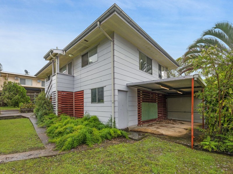 12 Twidale Drive, Riverview QLD 4303