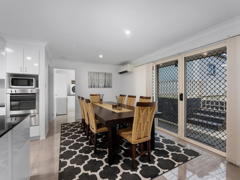 73 Sarah Drive, Yamanto QLD 4305