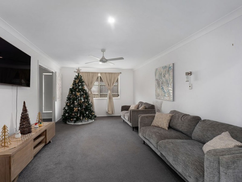 73 Sarah Drive, Yamanto QLD 4305