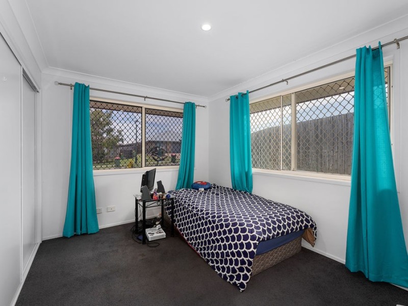 73 Sarah Drive, Yamanto QLD 4305