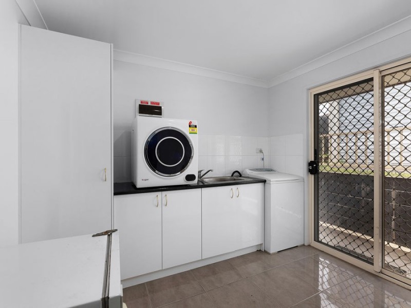 73 Sarah Drive, Yamanto QLD 4305