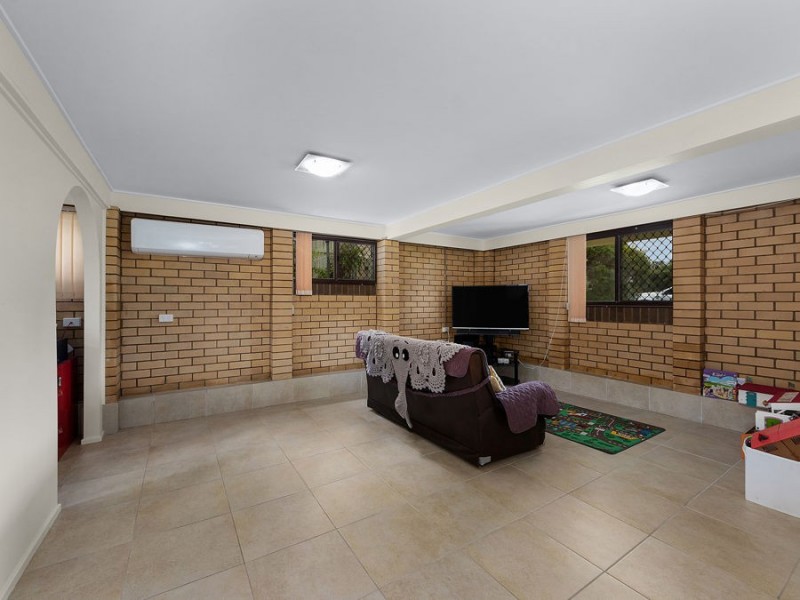 28 Ross Street, Brassall QLD 4305