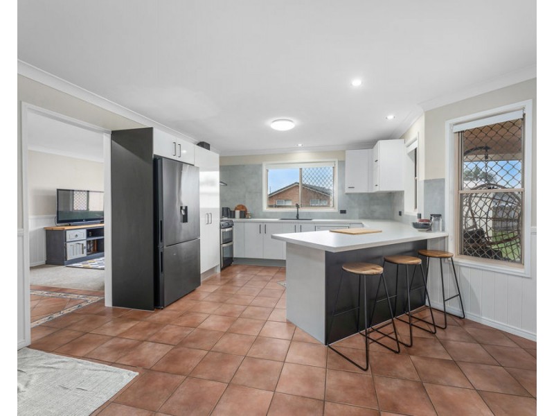 4 Zoe Court, Raceview QLD 4305
