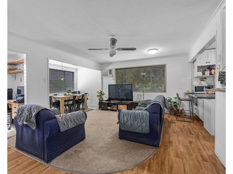 35 Petaine Street, Raceview QLD 4305