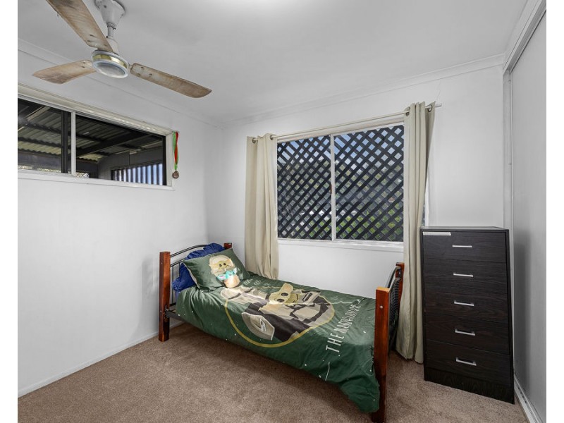 35 Petaine Street, Raceview QLD 4305