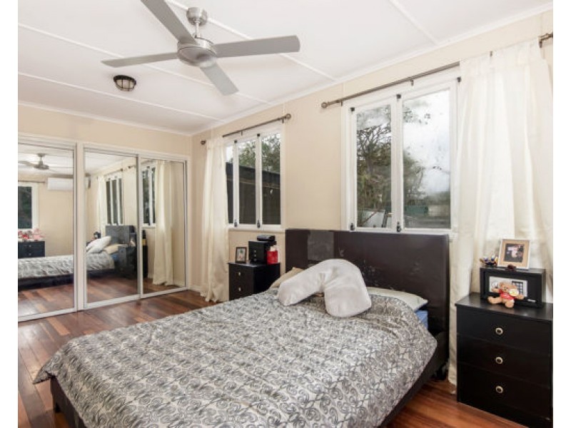 27A Margaret Street, Silkstone QLD 4304