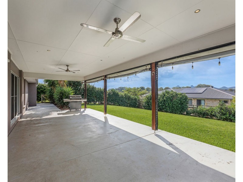 35 Peak Court, Peak Crossing QLD 4306