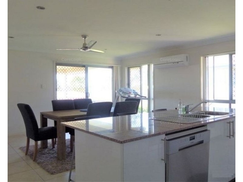 4 Samuel Court, Yamanto QLD 4305