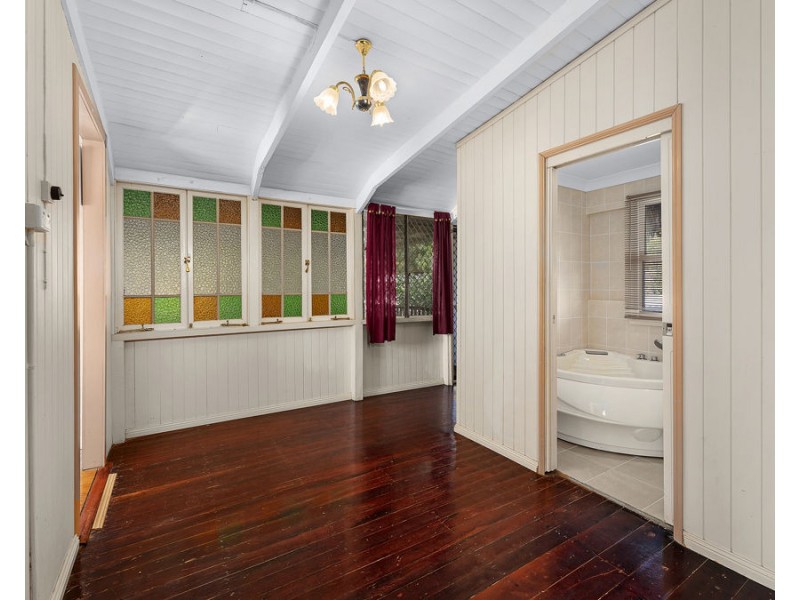 13 Merrell Street, North Booval QLD 4304
