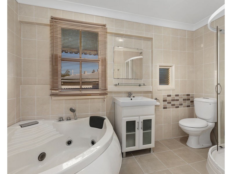 13 Merrell Street, North Booval QLD 4304