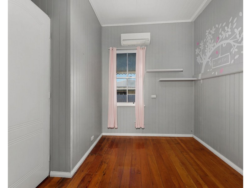 13 Merrell Street, North Booval QLD 4304