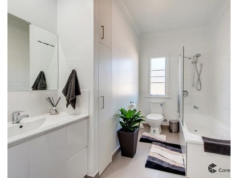 24 Reddy Street, One Mile QLD 4305