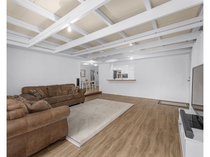 24 Queensborough Parade, Karalee QLD 4306