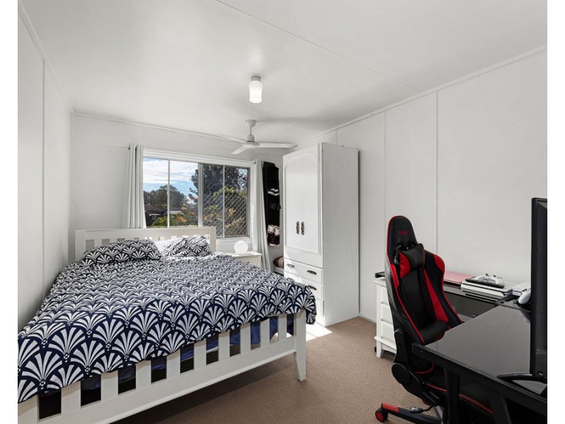 4 Bannerman Street, Riverview QLD 4303