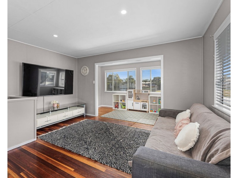 37 Cascade Street, Raceview QLD 4305