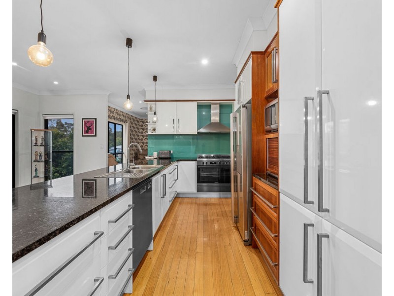 14 Newsky Court, Deebing Heights QLD 4306