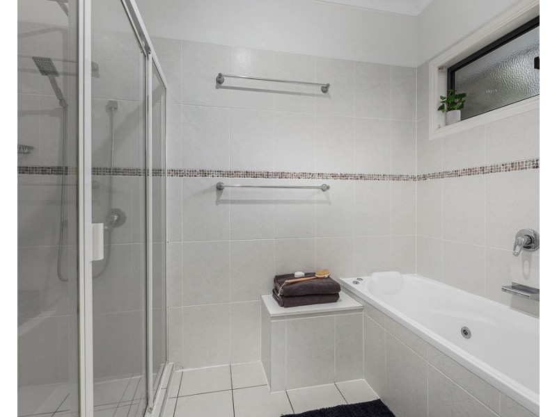 14 Newsky Court, Deebing Heights QLD 4306