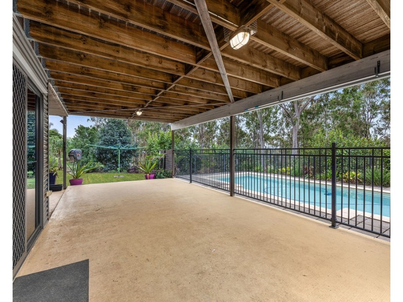 14 Newsky Court, Deebing Heights QLD 4306