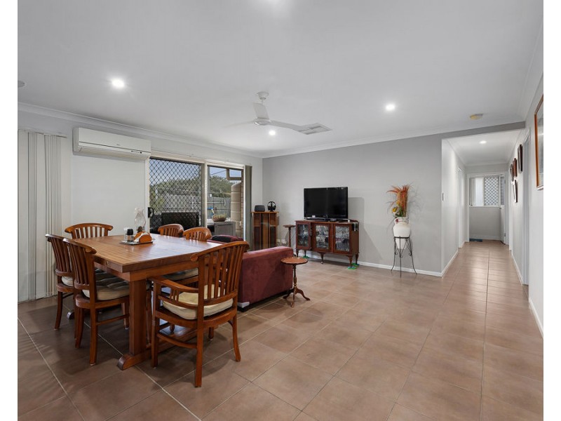 1 Petal Place, Yamanto QLD 4305