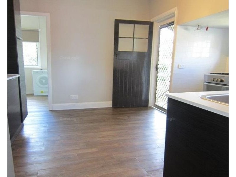 6 Schelbach Street, Booval QLD 4304