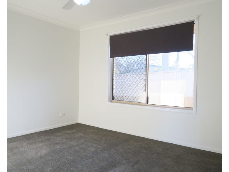 6 Hillier Court, Flinders View QLD 4305