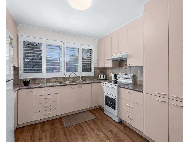 33 Cascade Street, Raceview QLD 4305