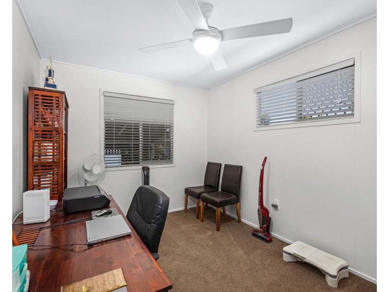 33 Cascade Street, Raceview QLD 4305