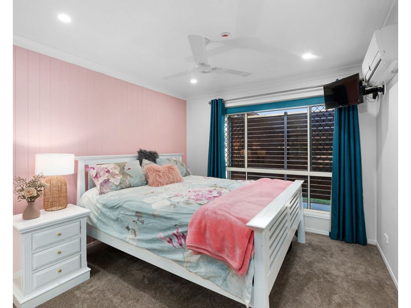 20 Jonquil Circuit, Flinders View QLD 4305