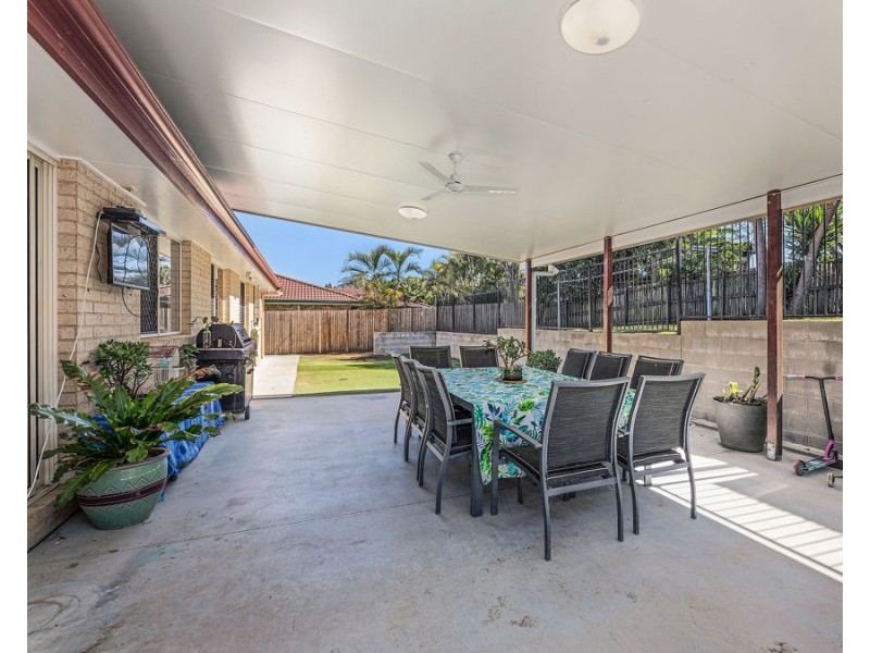 20 Jonquil Circuit, Flinders View QLD 4305