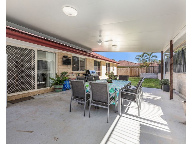 20 Jonquil Circuit, Flinders View QLD 4305