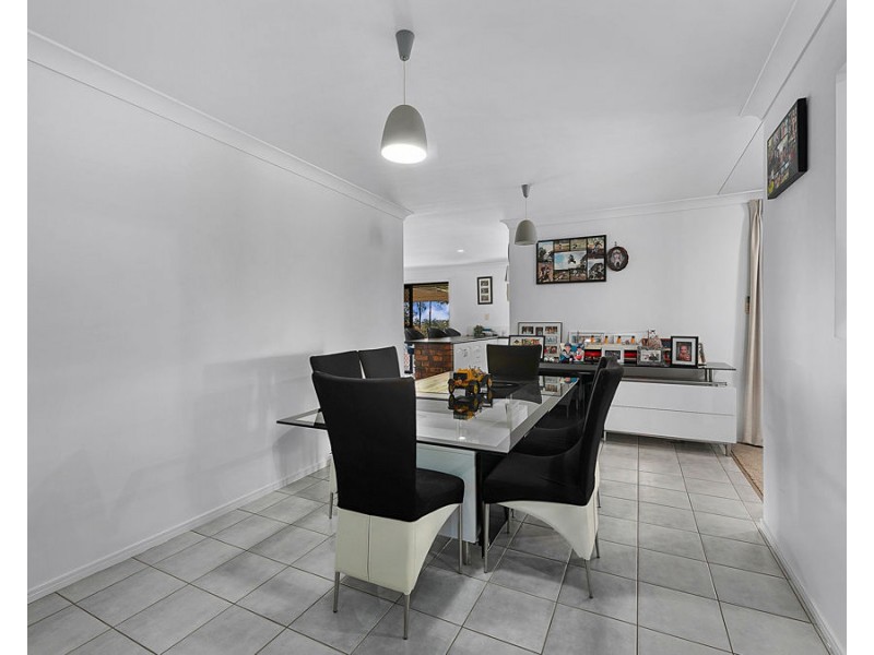 77 Winland Drive, Deebing Heights QLD 4306