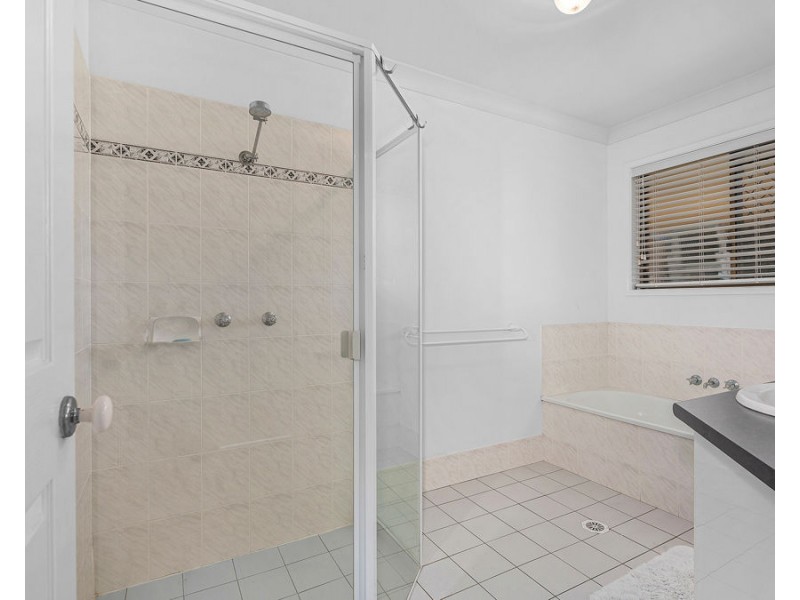 77 Winland Drive, Deebing Heights QLD 4306