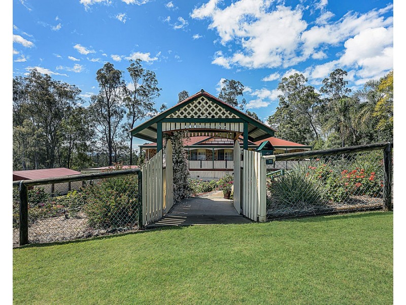 19 Chilton Court, Deebing Heights QLD 4306