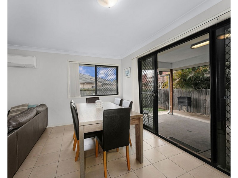 92 Reif Street, Flinders View QLD 4305