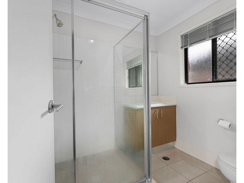 92 Reif Street, Flinders View QLD 4305