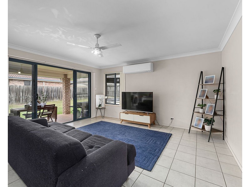 11 Dewhurst Crescent, Raceview QLD 4305