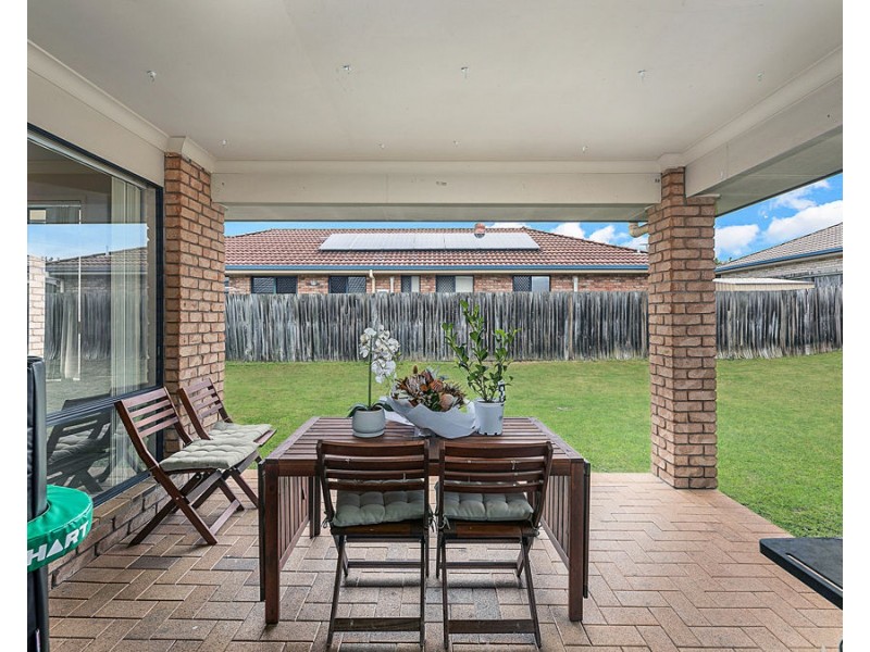 11 Dewhurst Crescent, Raceview QLD 4305