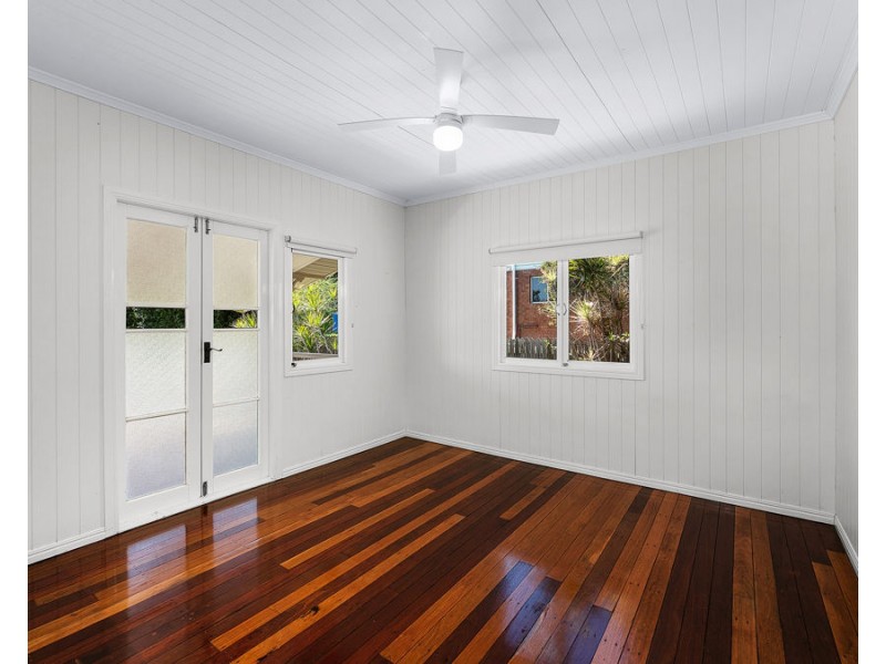 38 Flint Street, North Ipswich QLD 4305