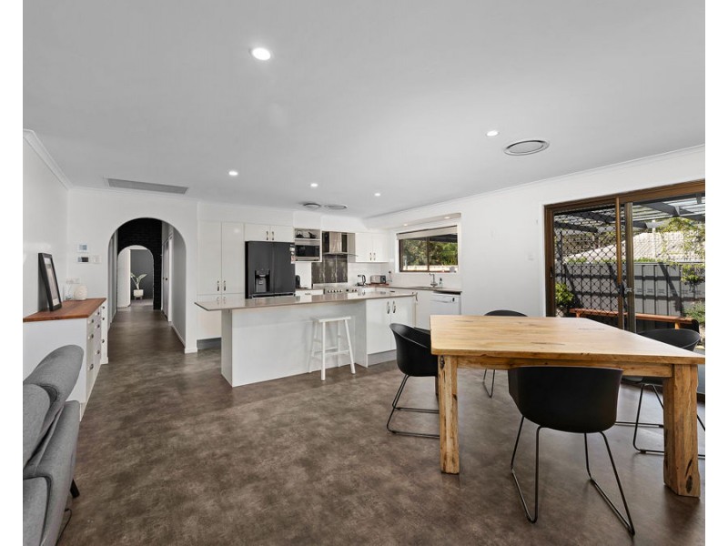 25 Perth Street, Karalee QLD 4306