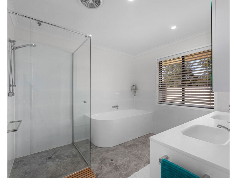 25 Perth Street, Karalee QLD 4306