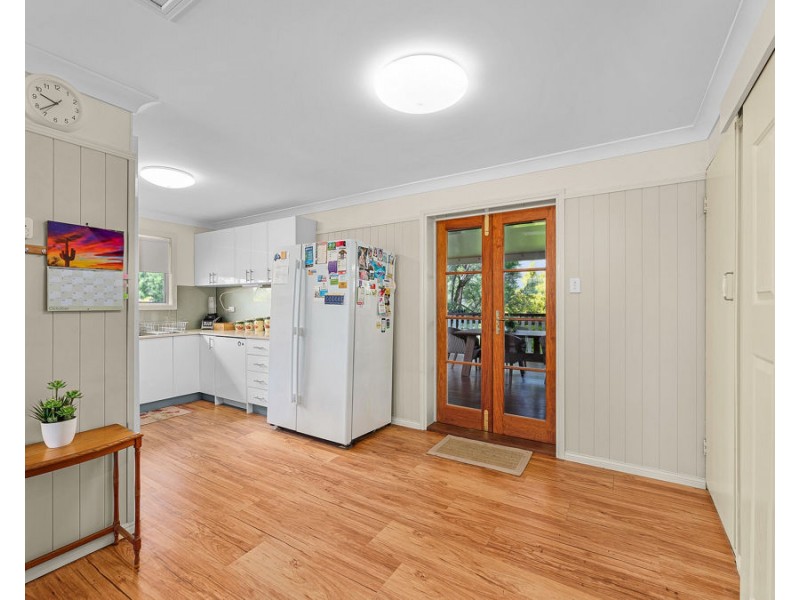 18 Ross Street, Brassall QLD 4305