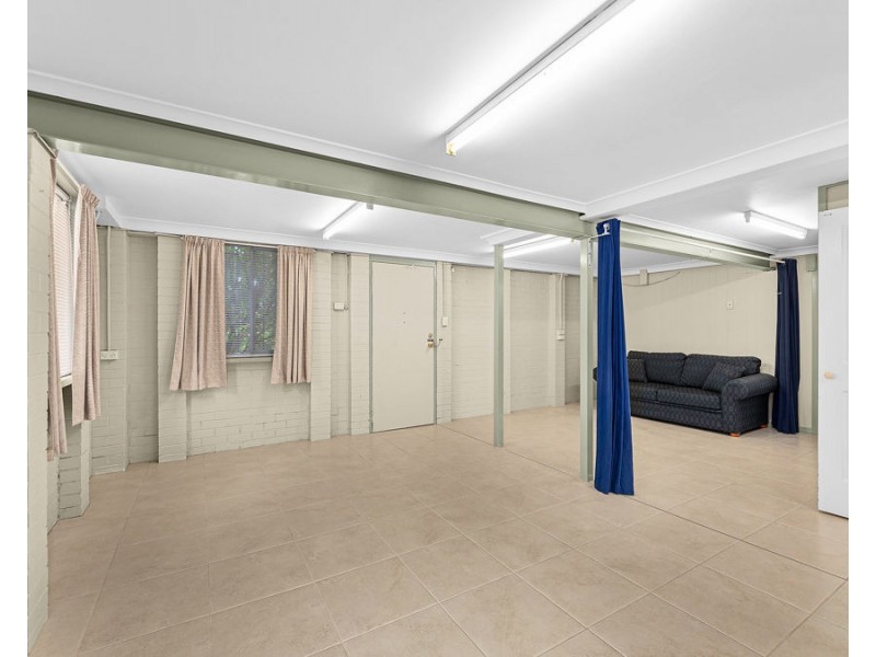18 Ross Street, Brassall QLD 4305